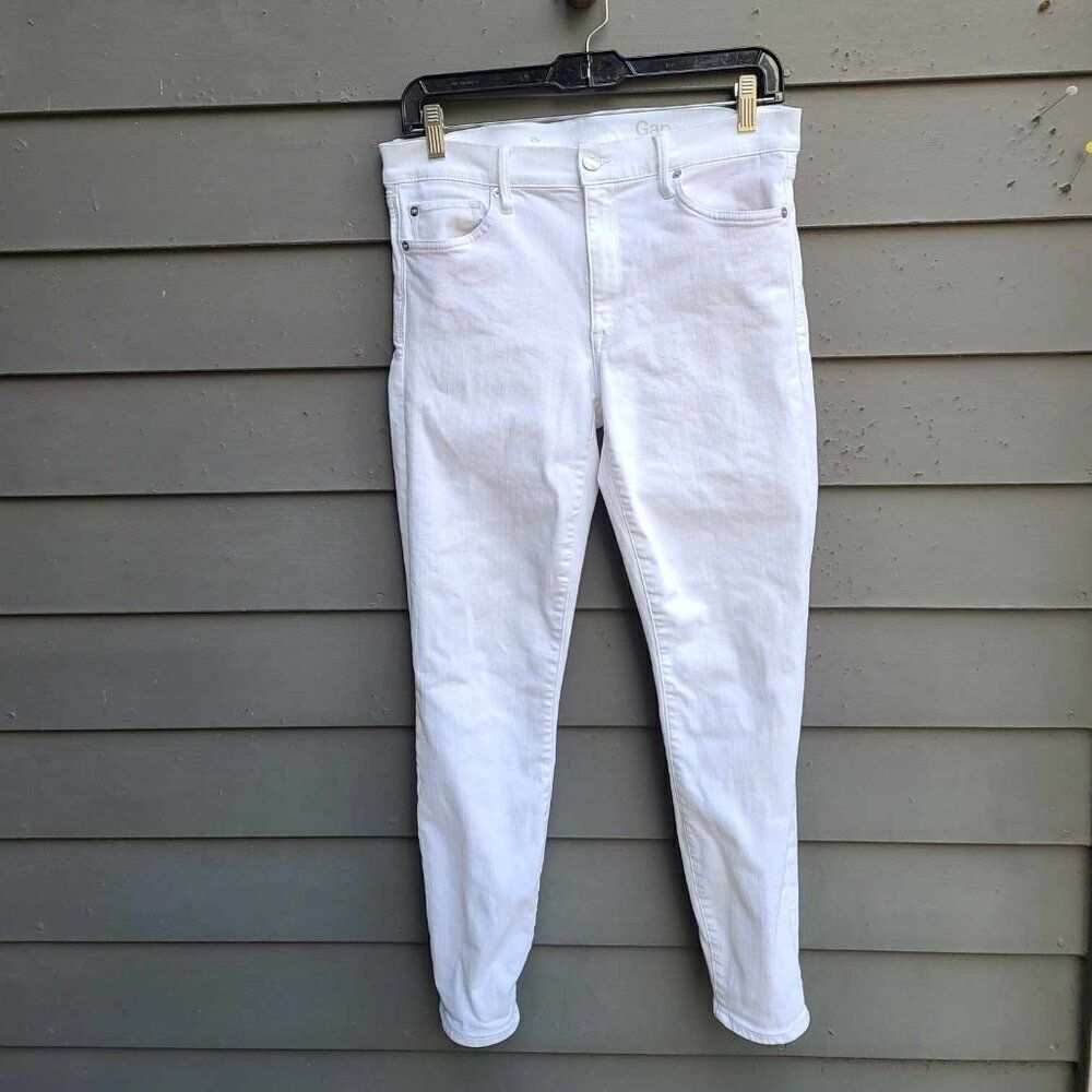 Gap White Skinny Jeans size 29 R